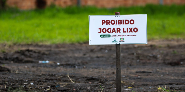 Monitoramento por câmeras contra o descarte indevido de lixo..