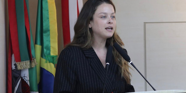 Vereadora Giovana Mondardo articula mobilização para manter políticas de inclusão. Vereadora Giovana Mondardo articula mobilização para manter políticas de inclusão.