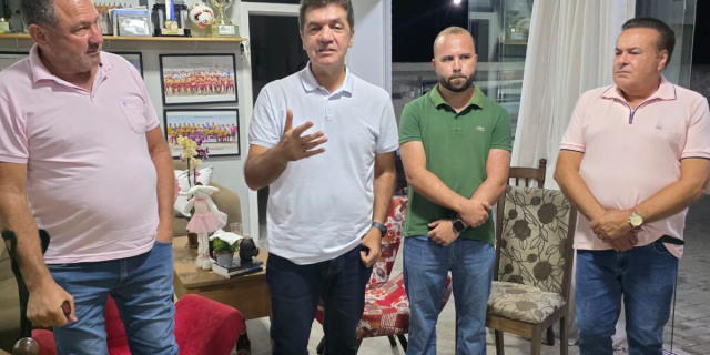 Salvaro reforça o diálogo e aproxima lideranças na região..