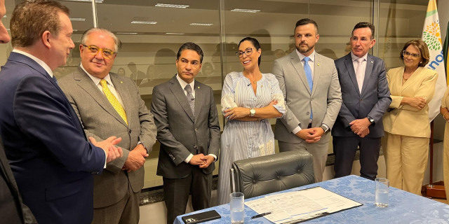 Mudança sinaliza reposicionamento político..