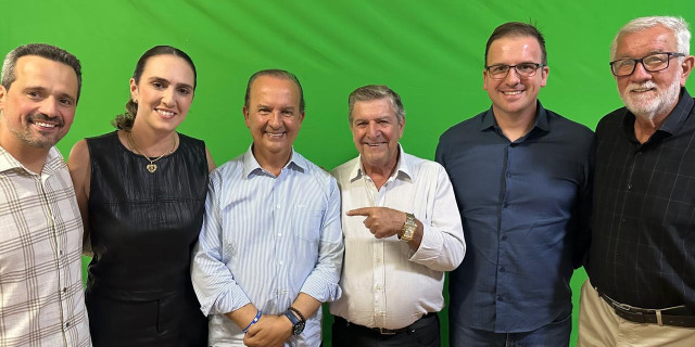 Prefeitos reforçam apoio e ampliam a base de Jorginho. Prefeitos reforçam apoio e ampliam a base de Jorginho.