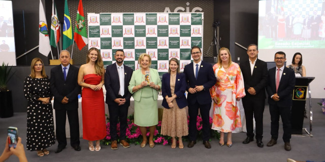 Elas não pedem espaço constroem, ocupam e transformam Criciúma todos os dias.. Elas não pedem espaço constroem, ocupam e transformam Criciúma todos os dias..