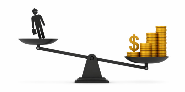 Promete-se alívio; entrega-se a conta.