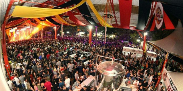 Tradição que começa nas raízes e ganha a cidade inteira.