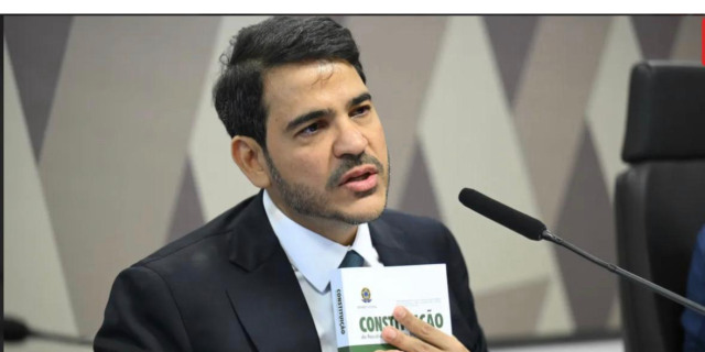 Messias paga a conta de um ambiente político em deterioração.