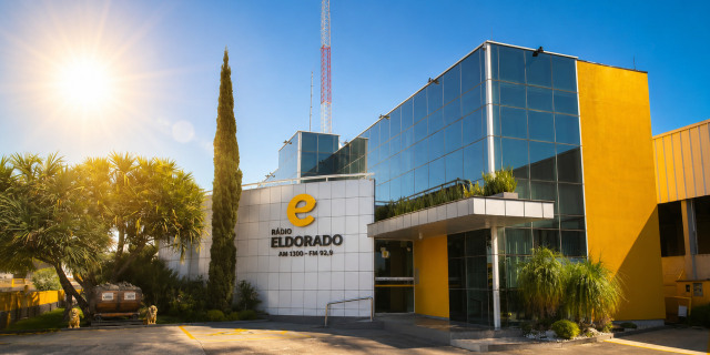 Há 80 anos, o rádio amanhece junto com Santa Catarina.