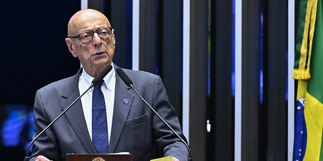 O clima mudou. A política agora tenta alcançar a realidade..