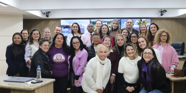 Mulheres em luta por uma Secretaria no Governo de Criciúma.jfif Mulheres em luta por uma Secretaria no Governo de Criciúma.jfif