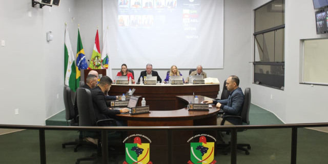 "Honraria reconhece a contribuição de lideranças estaduais para o desenvolvimento do município. "Honraria reconhece a contribuição de lideranças estaduais para o desenvolvimento do município.
