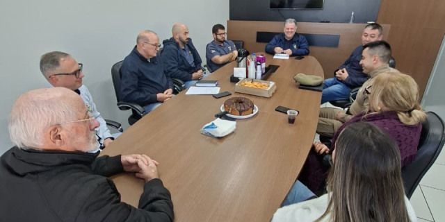 Reunião transforma preocupação em ação.. Reunião transforma preocupação em ação..