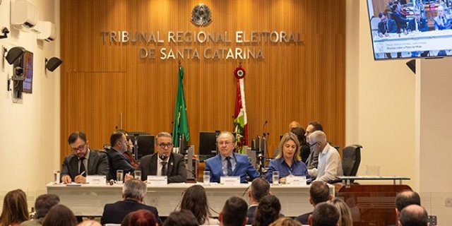 TRE define tempo de propaganda gratuita no rádio e televisão.