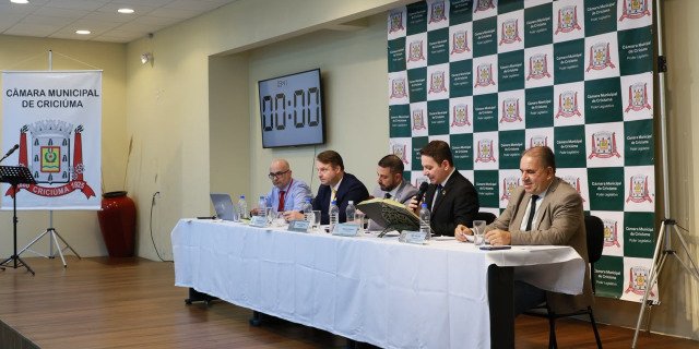 Legislativo leva debates aos bairros e abre espaço para reivindicações da comunidade..